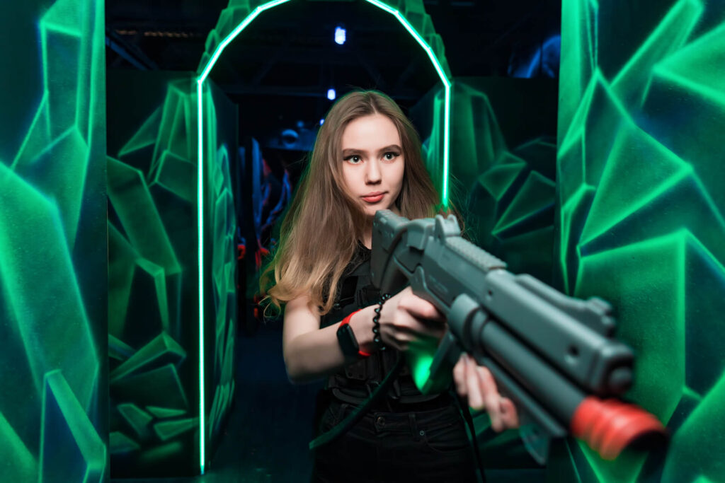 Девушка